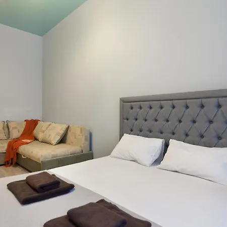 Friends House On Square Rynok * Lviv