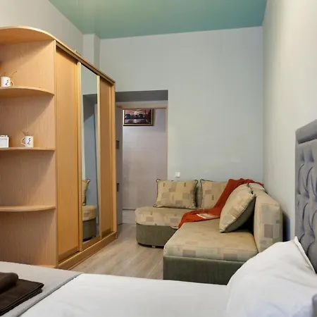 Friends House On Square Rynok *