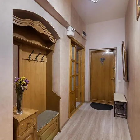 Friends House On Square Rynok Apartment *