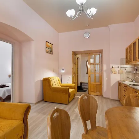 Apartment Friends House On Square Rynok Lviv