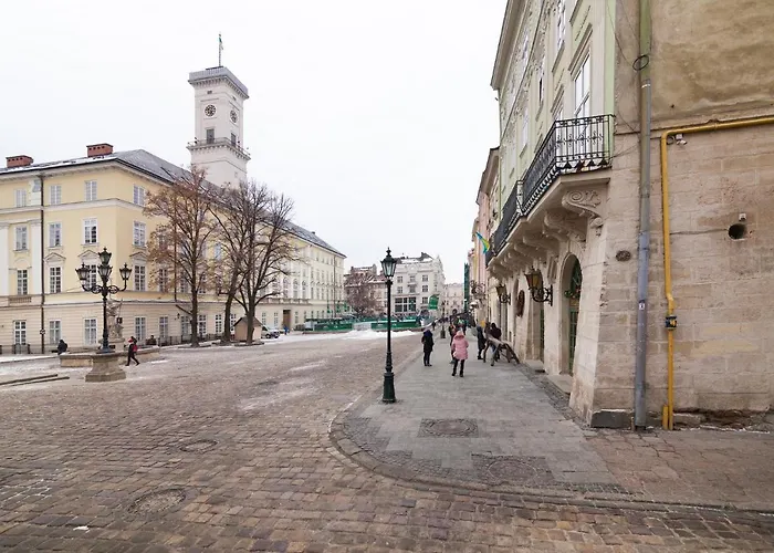 Friends House On Square Rynok Lviv